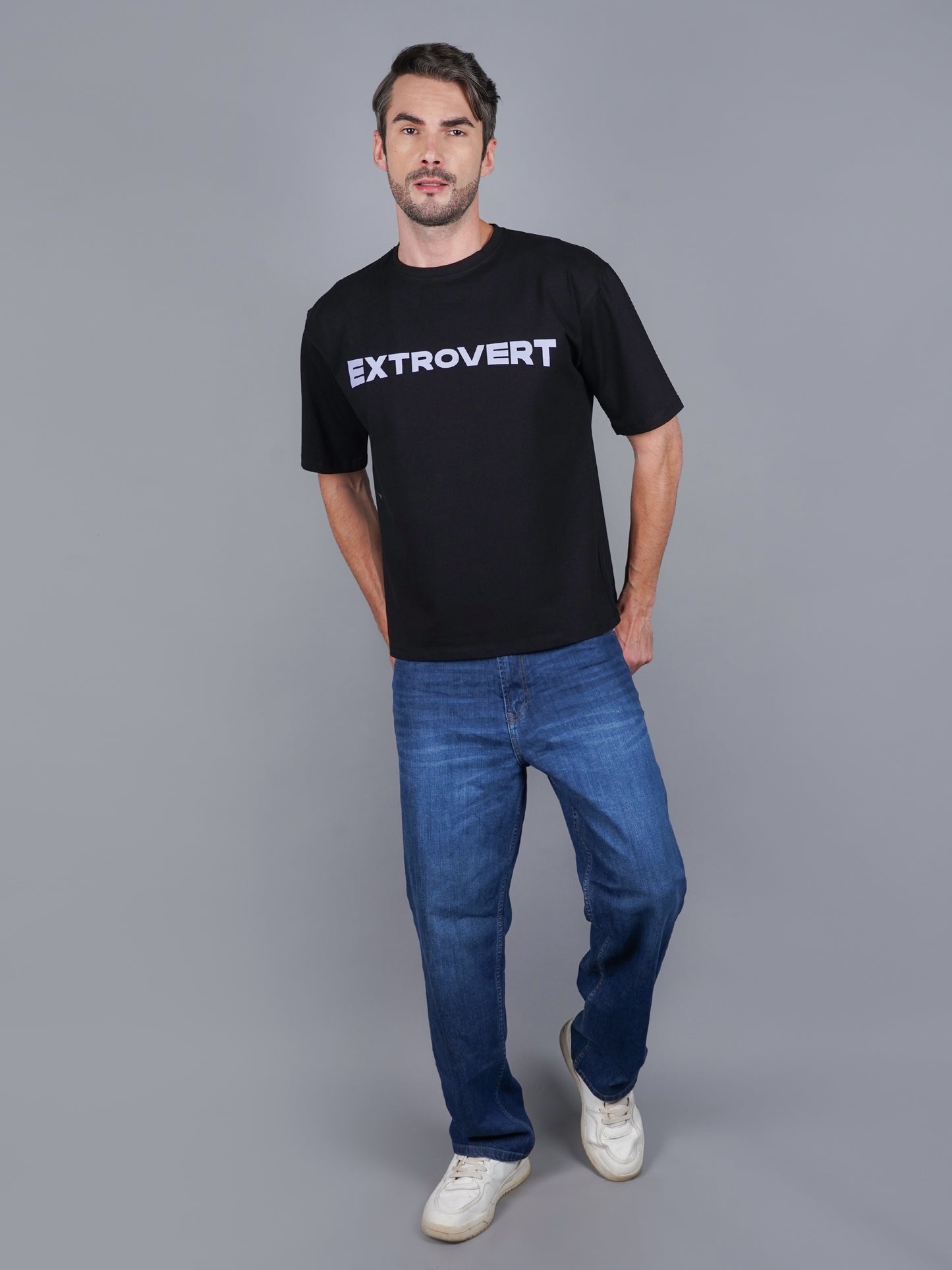 Social Extrovert